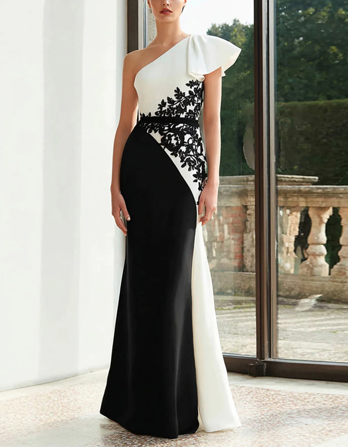 white maxi dress halter neck Smocked Midi SCHL005877_G_M Size:M (Length: 140cm ; For height: 160-169cm) Maxi length Sizing Conkote® Silicone Foam Dressing