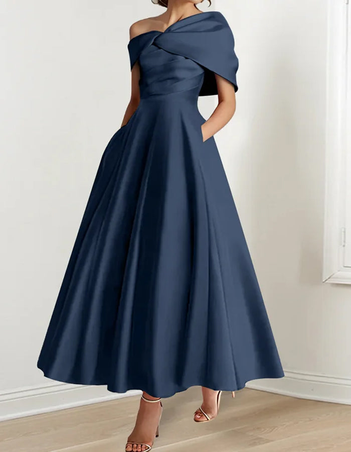 Vestido midi sin hombros de color liso con diseño de bolsillos grandes