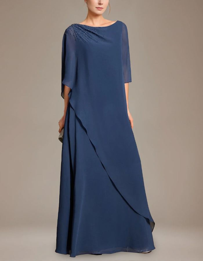 Vestido largo de gasa azul marino con chal