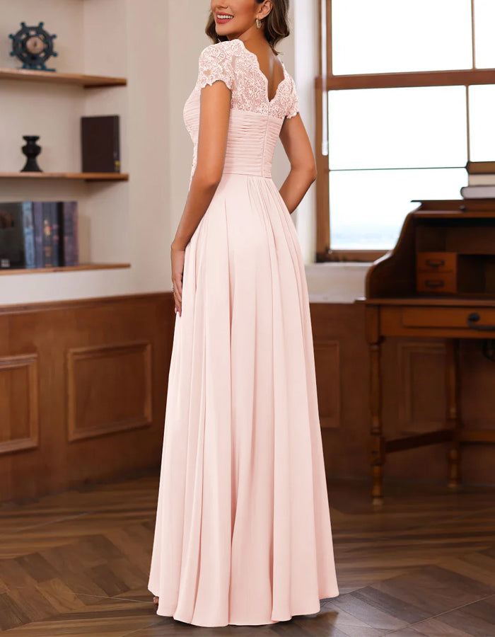 Robe longue en mousseline de soie unie à superposition de dentelle