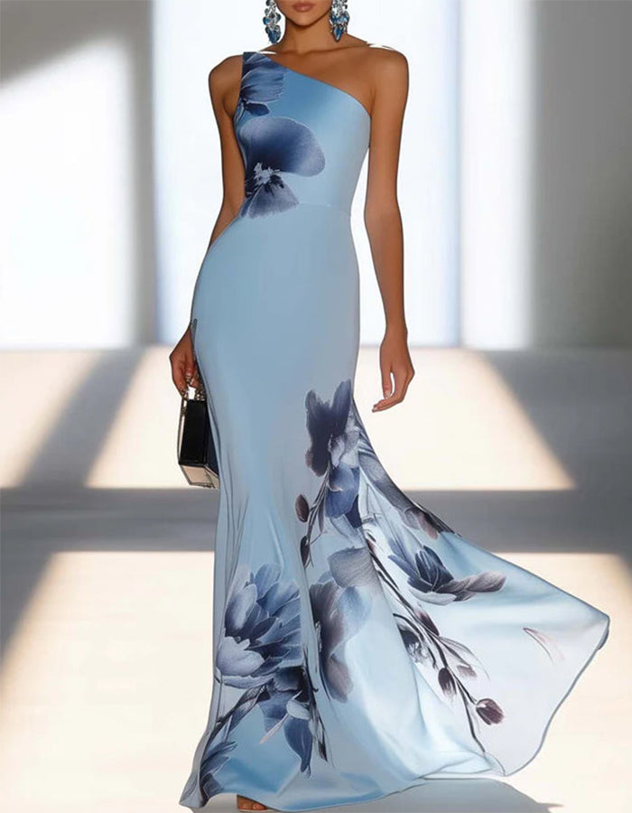 Vestido maxi de cola de pez con hombros caídos, estampado floral de tinta en satén azul claro
