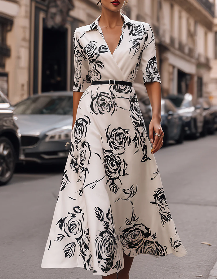 Vestido midi con estampado de rosas en tinta blanca