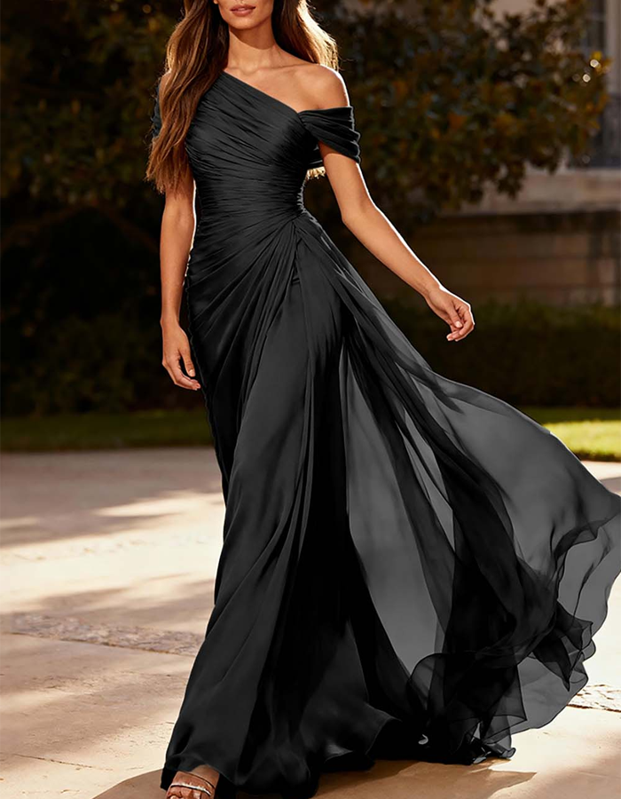 Vestido largo de chifón plisado con un solo hombro