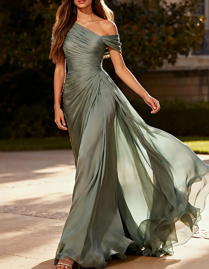 Vestido largo de chifón plisado con un solo hombro