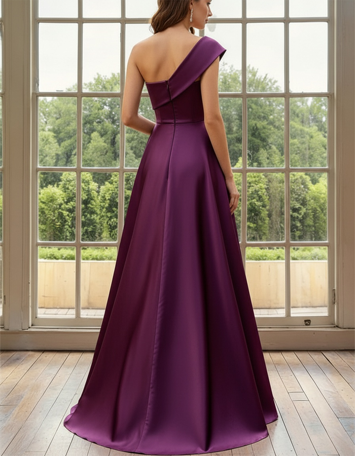 Vestido largo de satén con un solo hombro
