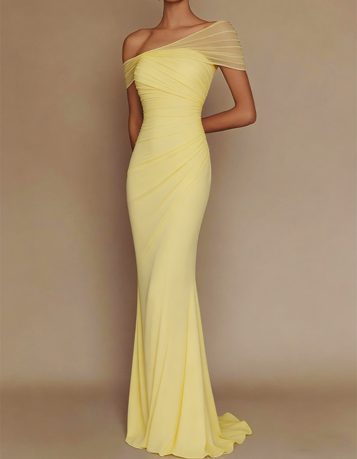 Vestido maxi de sirena plisado con hombro descubierto y parches de malla