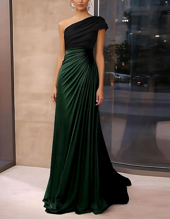 Vestido largo de raso con bloques de color, un hombro y cola plisada