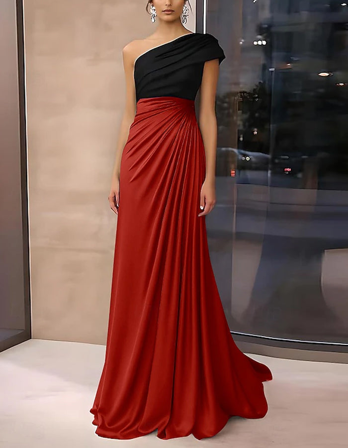 Vestido largo de raso con bloques de color, un hombro y cola plisada