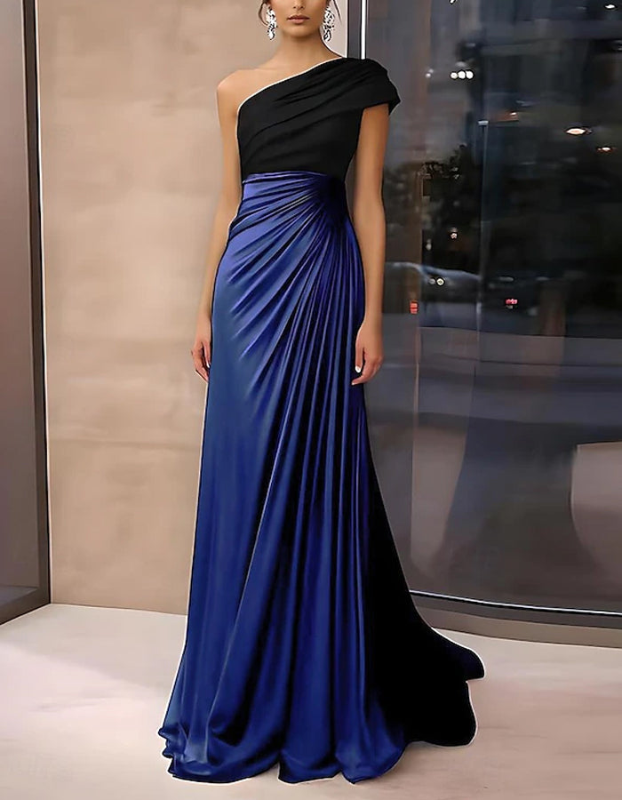 Vestido largo de raso con bloques de color, un hombro y cola plisada