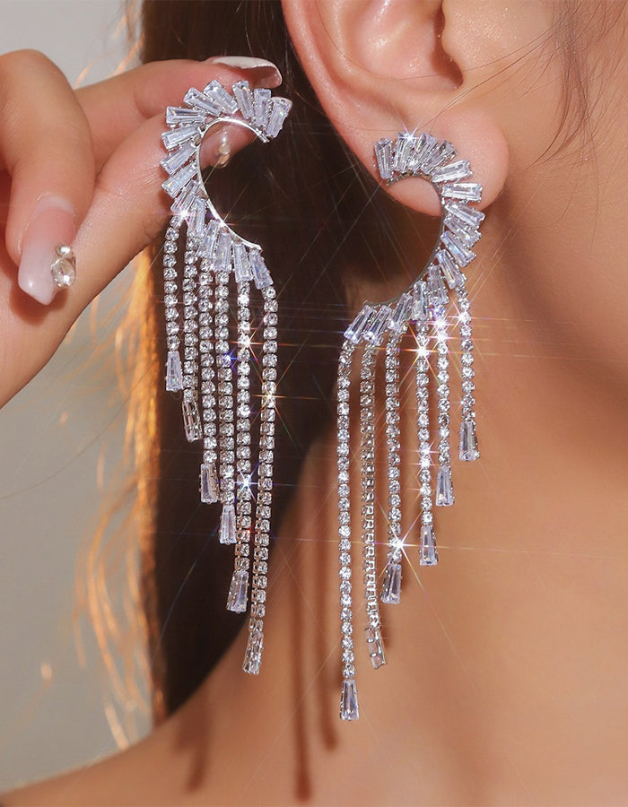 Pendientes largos con borla de circonitas y diamantes de imitación