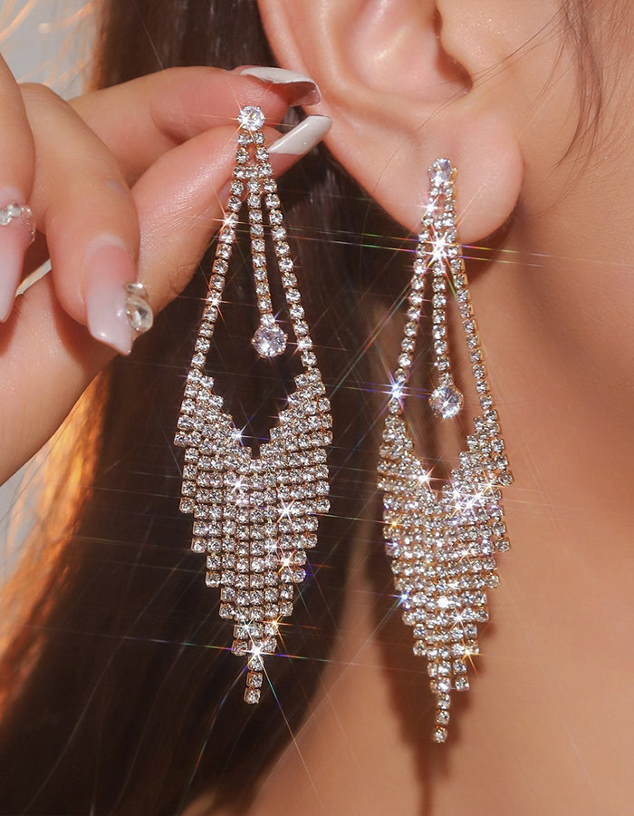 Pendientes largos con borla de circonitas y diamantes de imitación
