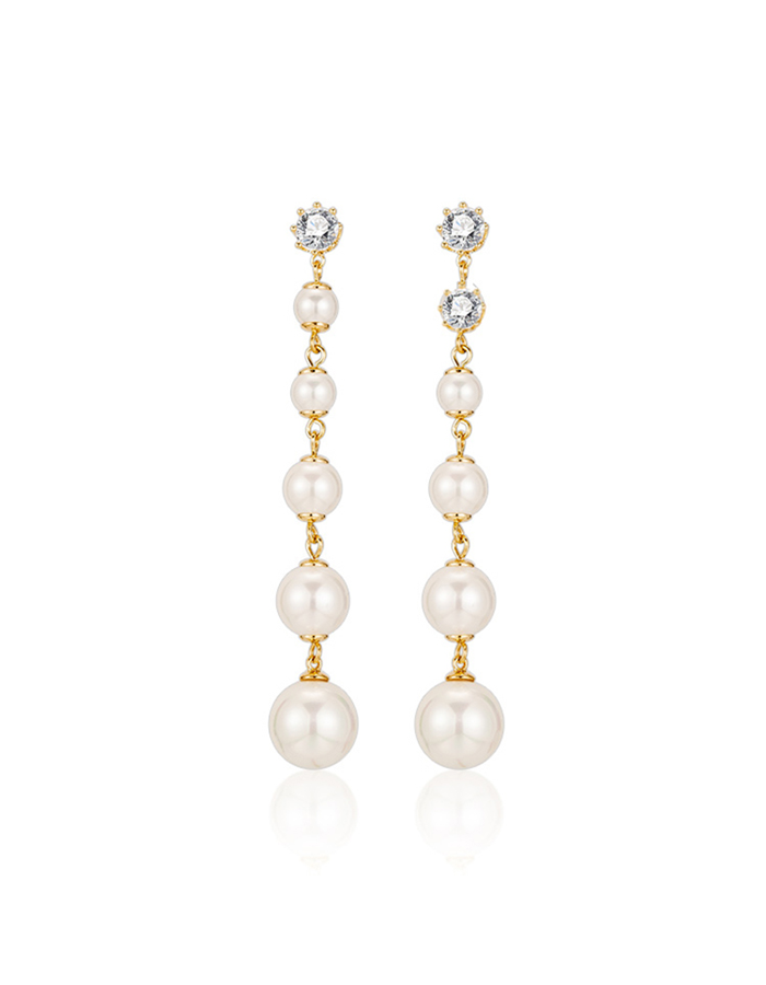 Pendientes de perlas con circonitas incrustadas