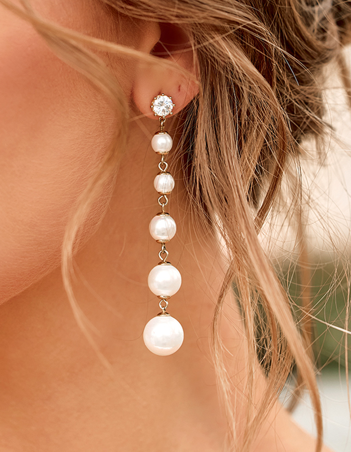 Pendientes de perlas con circonitas incrustadas