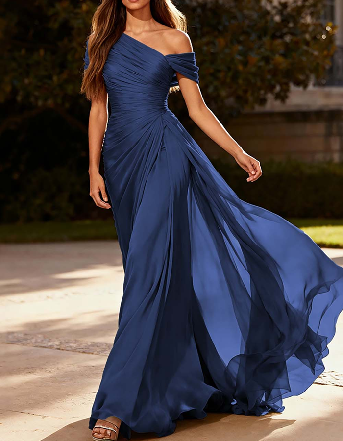 Vestido largo de chifón plisado con un solo hombro