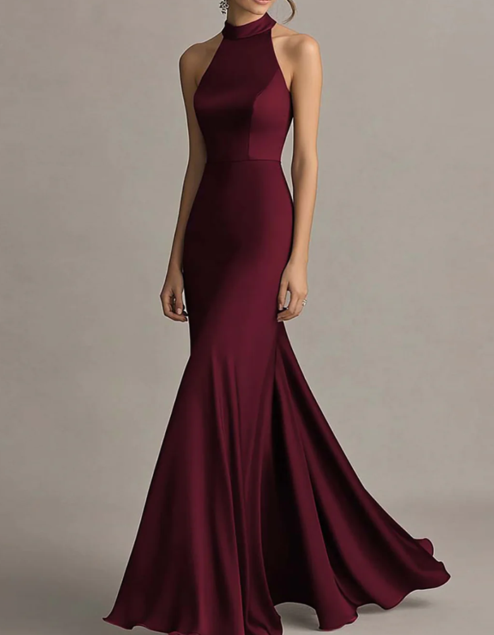 Vestido maxi de sirena clásico de satén con cuello halter