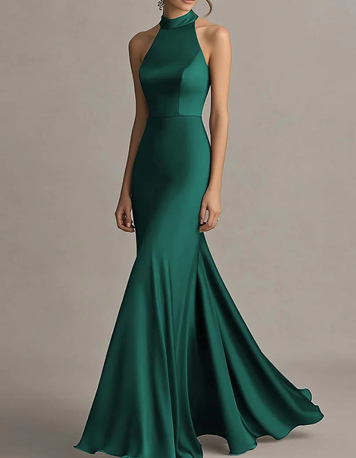 Vestido maxi de sirena clásico de satén con cuello halter