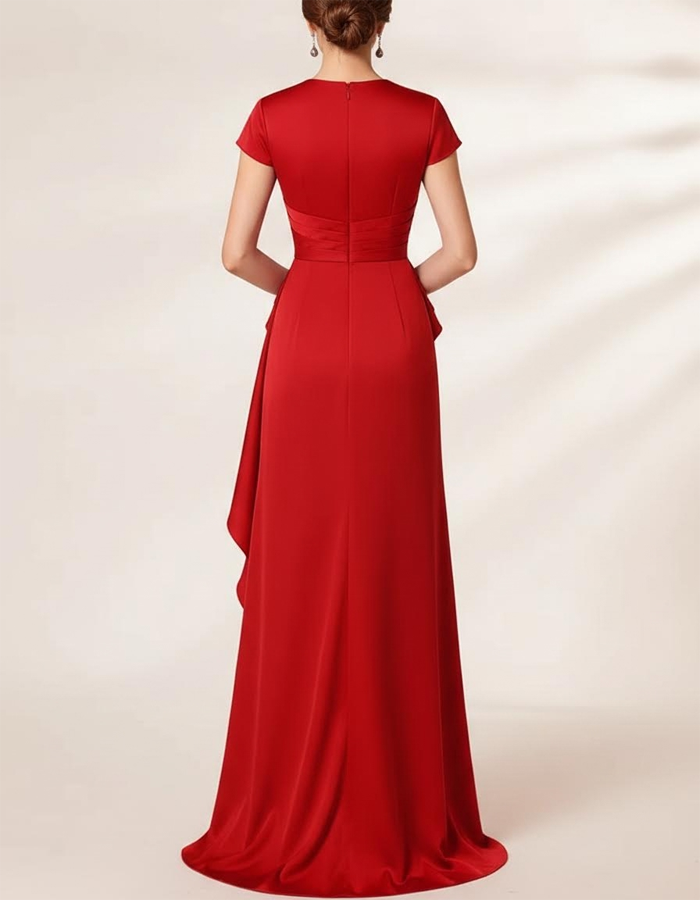 Vestido maxi de satén con cuello de pico y manga corta