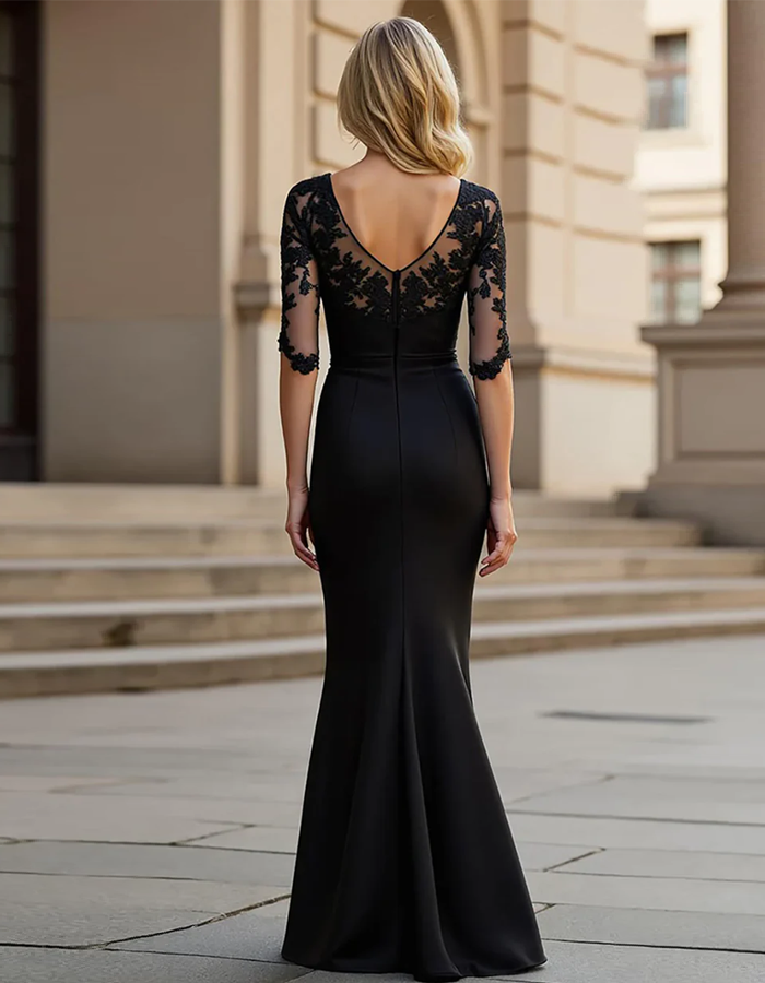 Vestido largo con escote cuadrado de encaje y mangas tres cuartos