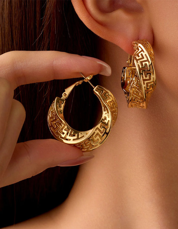 High End Metallic Round Earrings