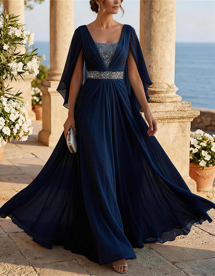 Vestido largo de gasa azul hielo con mangas de capa