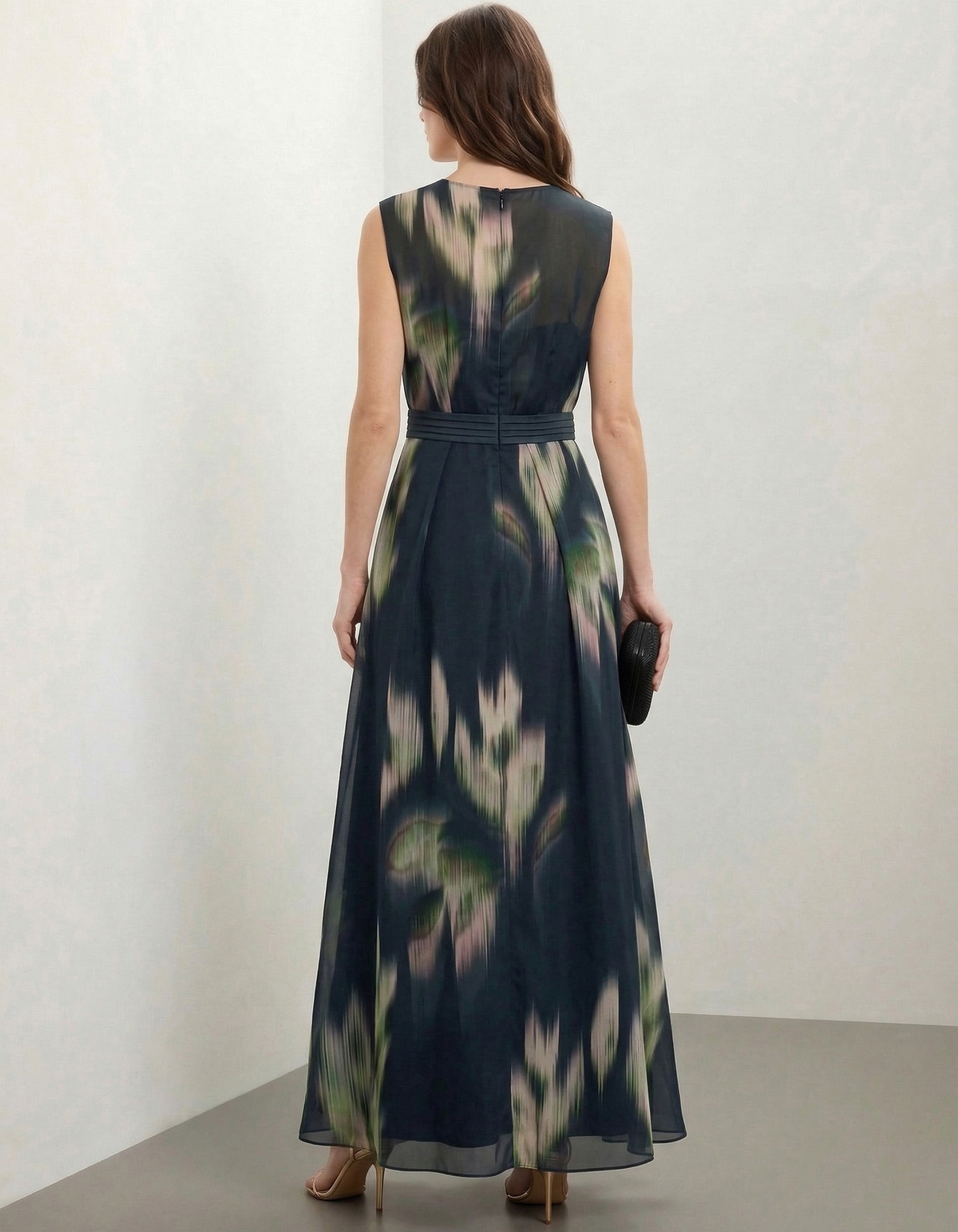 Black Chiffon Printed Sleeveless Fitted Waist Maxi Dress