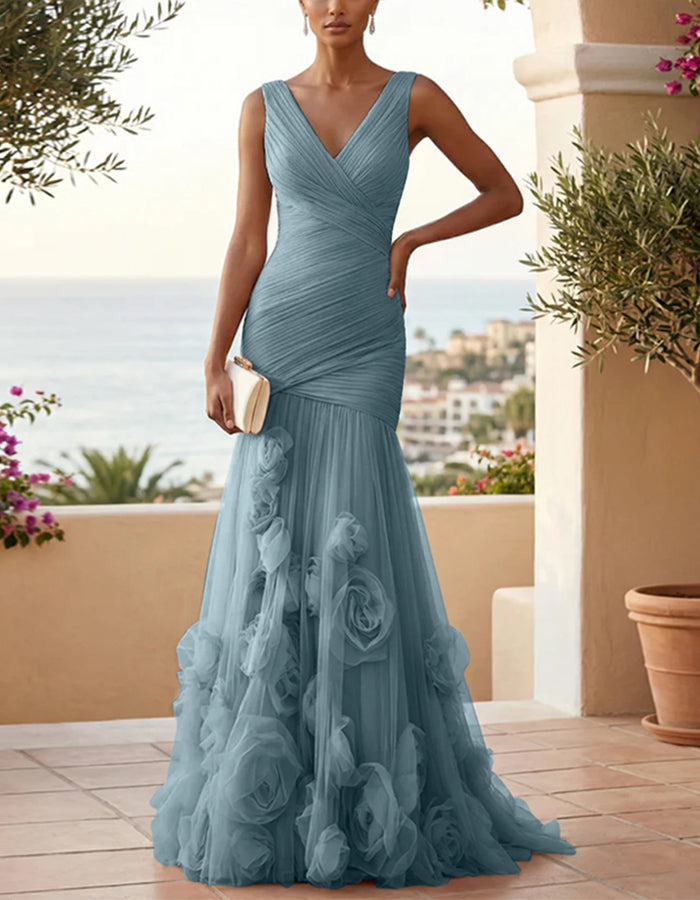 Vestido largo de malla con cuello en V y rosa 3D de color liso