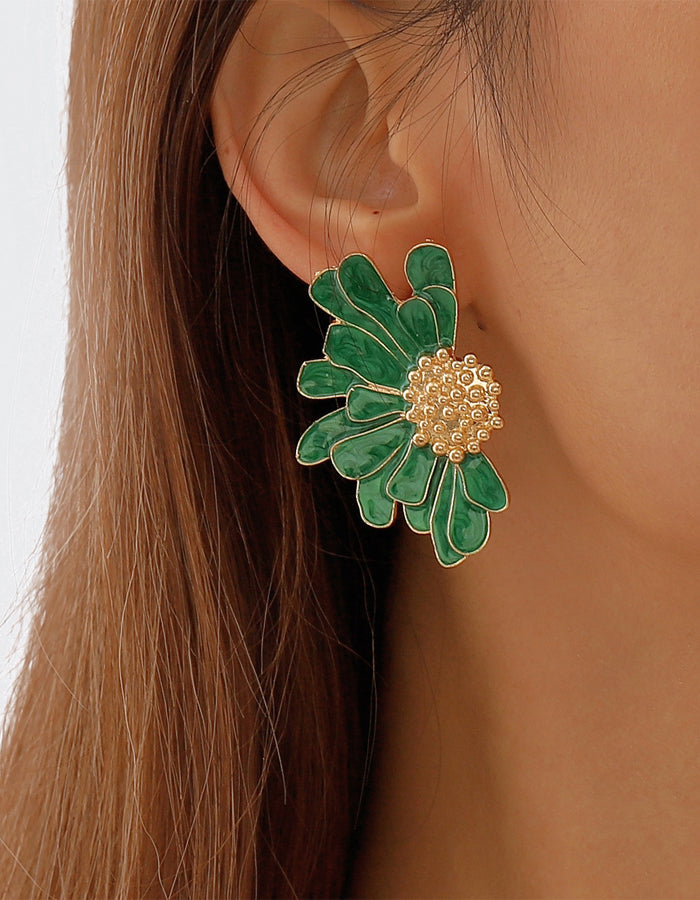 Vintage Alloy Flower Stud Earrings