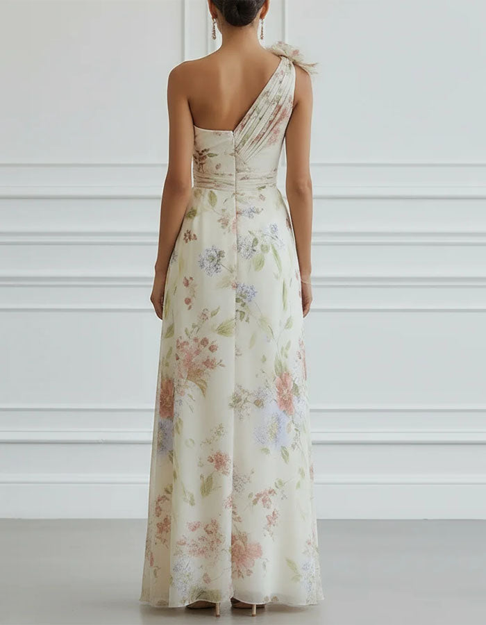 Maxivestido de gasa con estampado floral colorido y flores 3D, hombros descubiertos, aberturas y base en beige claro