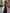 Robe longue en satin et dentelle bordeaux à épaules dénudées