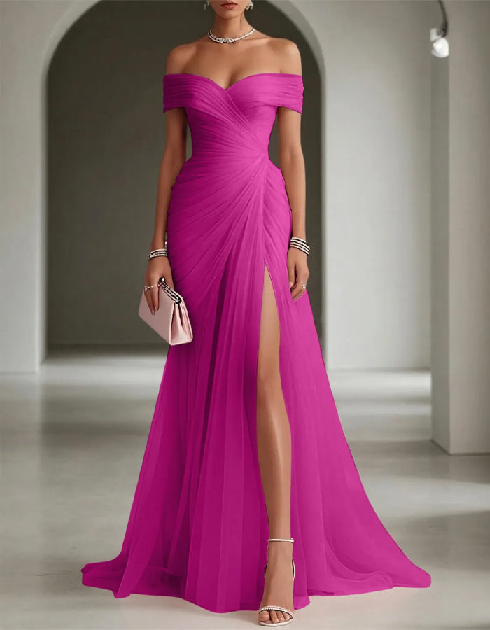 Vestido maxi liso con hombros descubiertos, fruncido de malla y abertura