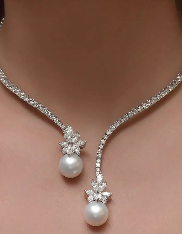 Elegant Pearl Clavicle Necklace