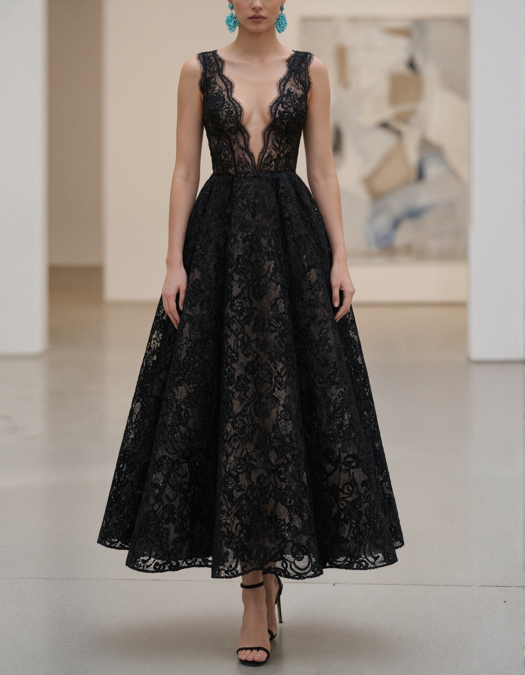 Black Deep V Sleeveless Lace Maxi Dress