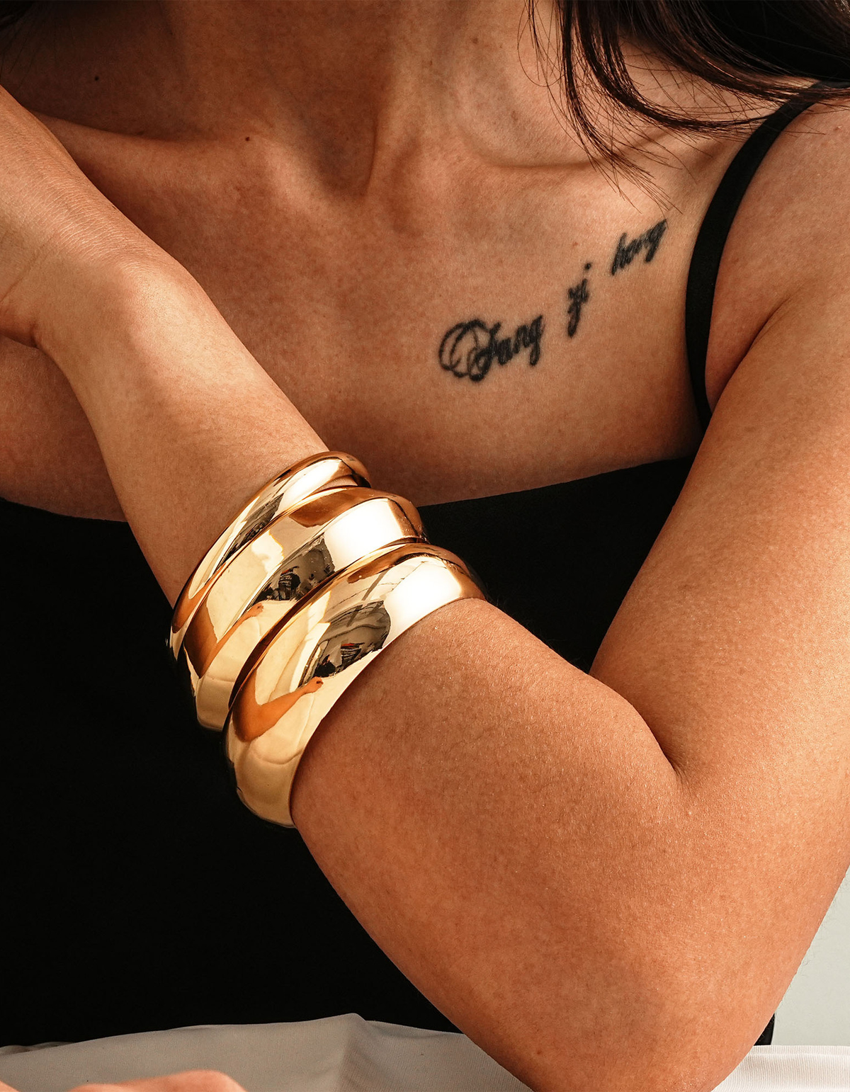 Gold Polished Metal Chunky Bangle Bracelet Set for Women Evening Dress