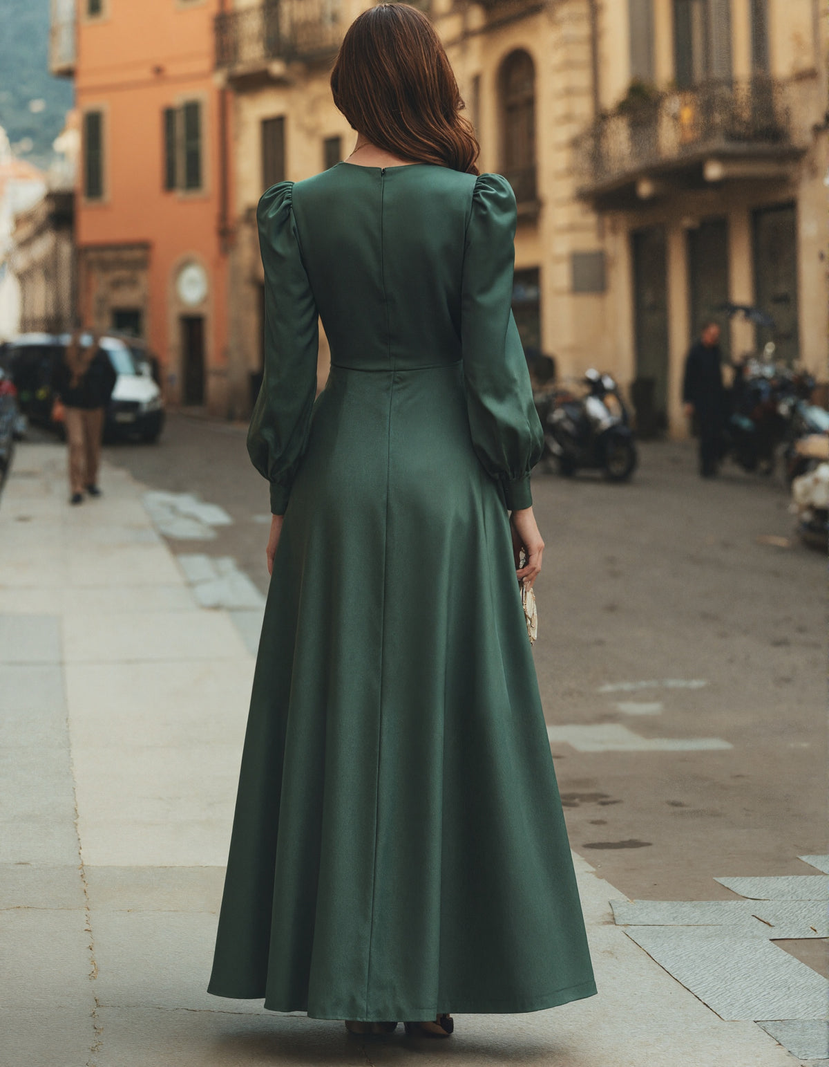 Green Satin V-neck Long Sleeves Maxi Dress