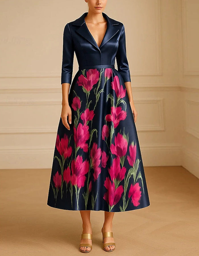 Vestido midi azul marino línea A de satén elástico con estampado floral para la madre de la novia