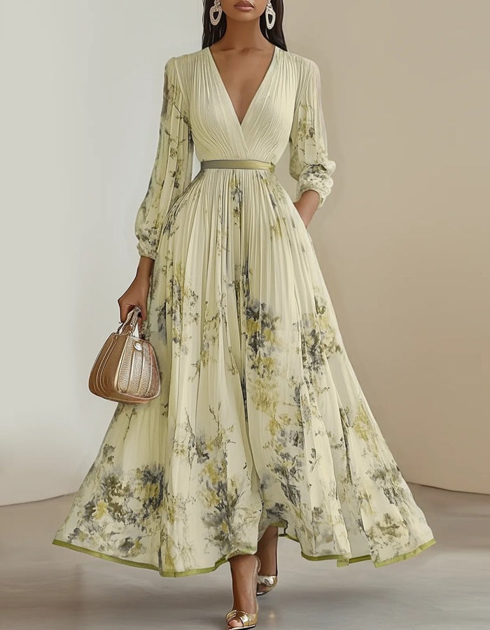 Elegante vestido de gasa color crema con estampado floral de acuarela y falda plisada