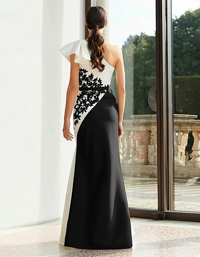 Robe longue de sirène noire et blanche