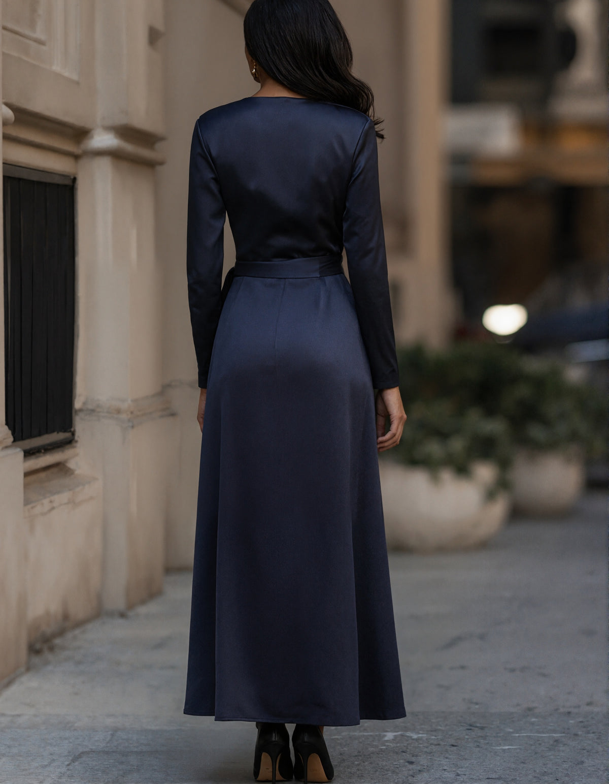 Navy V-Neck Long Sleeve Midi Dress