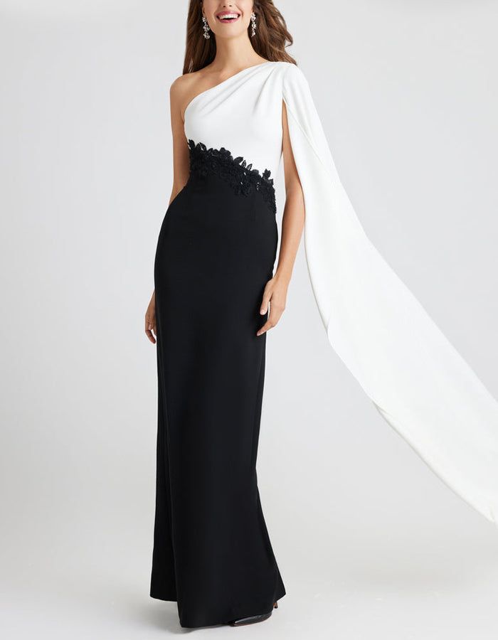 Robe longue asymétrique noire et blanche à blocs de couleur