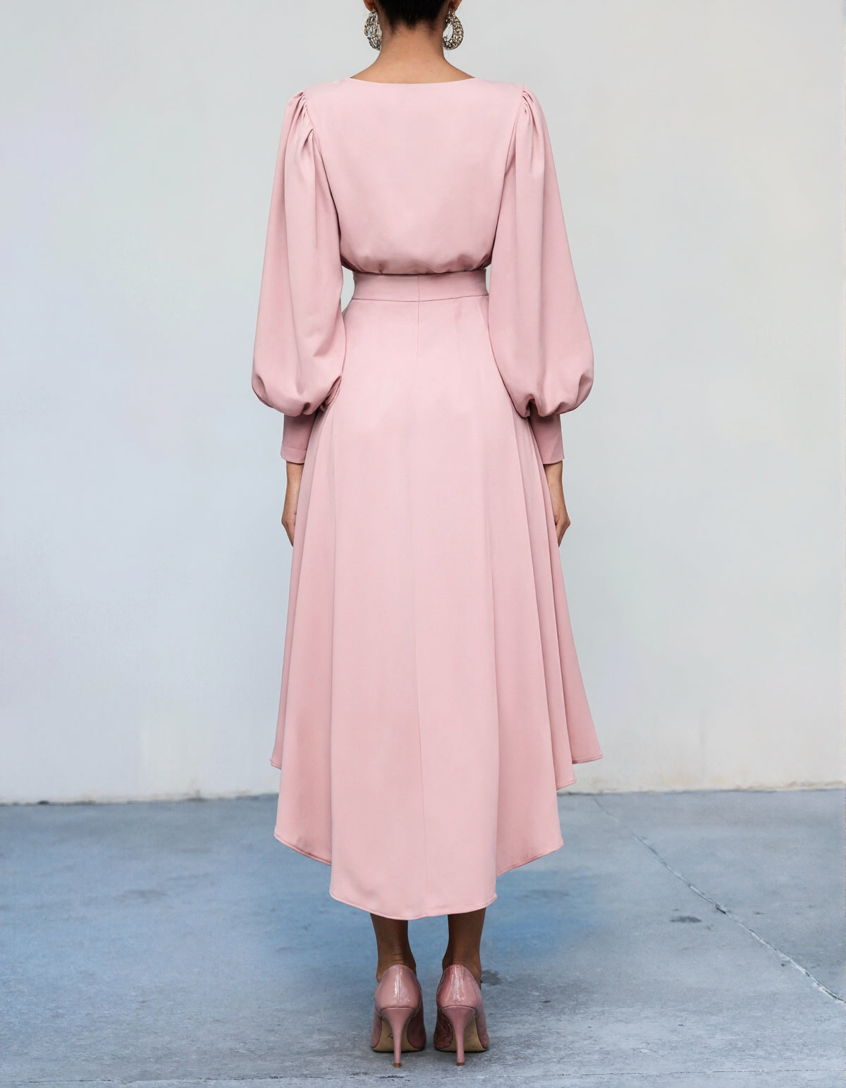 Round Neck Long Sleeves Solid Color Midi Dress