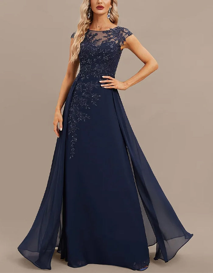 Round Neck Lace Solid Color Maxi Dress