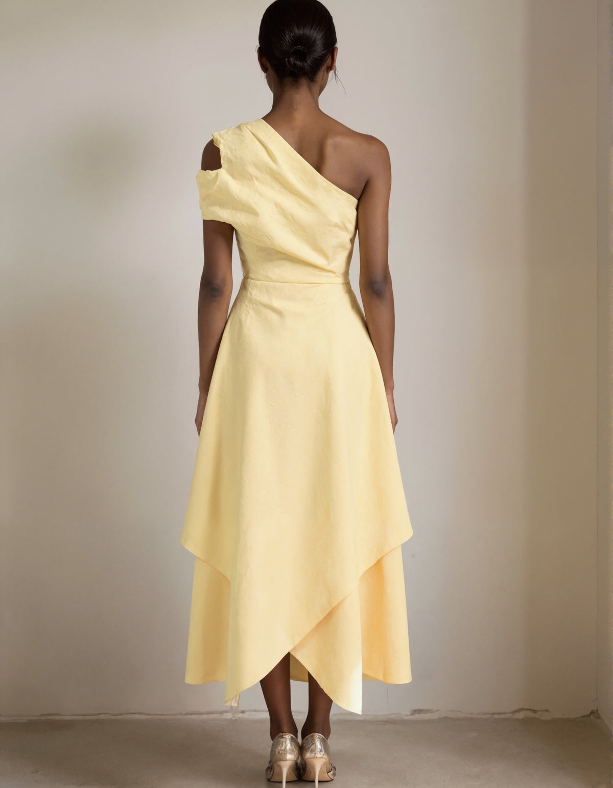 Off-shoulder Light Yellow Midi Dress