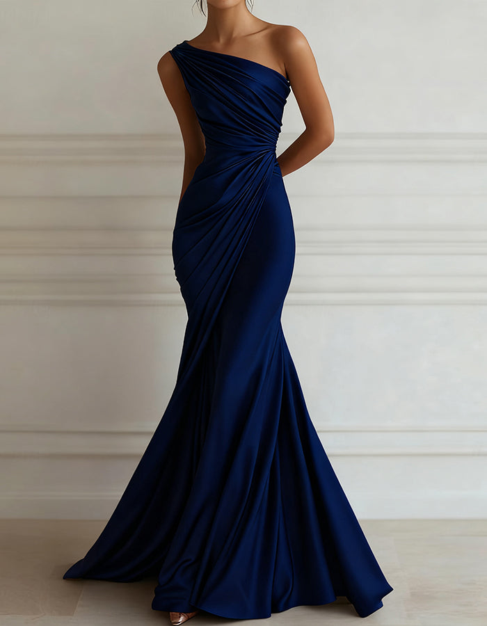 Vestido maxi de satén elástico plisado con un hombro