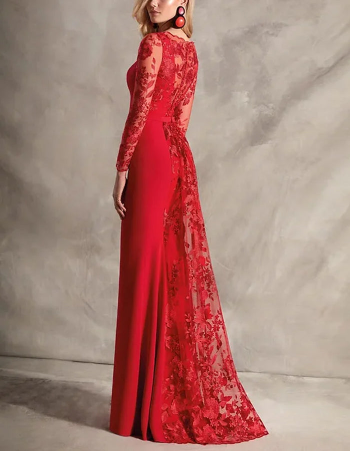 Elegant Red Evening Gown – Square Neckline with Lace Sleeves & Fitted Silhouette